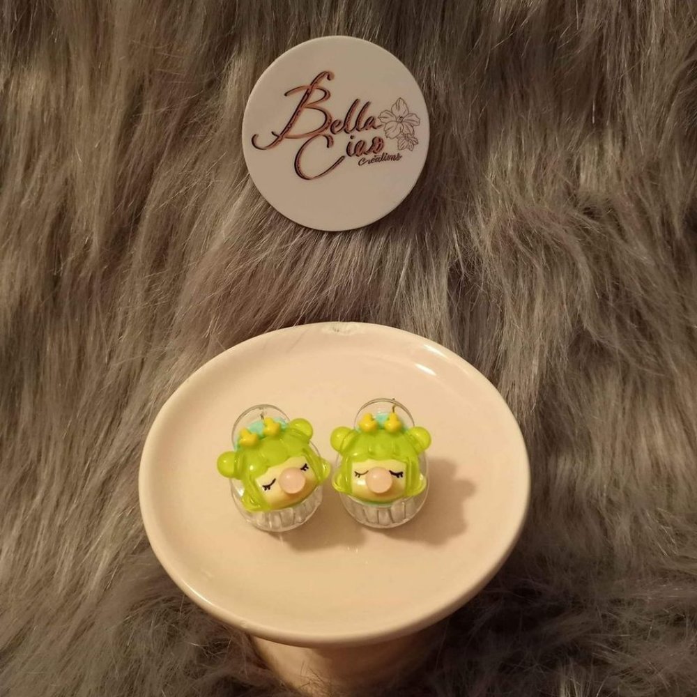 NEW Handmade Bubble Girl Mini Hair Clips